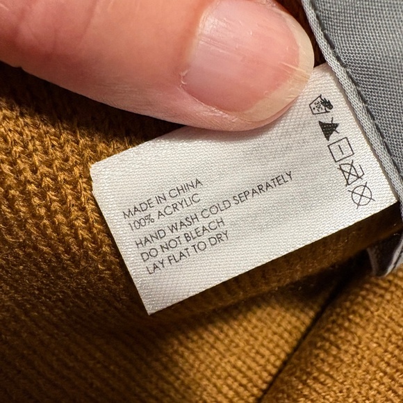 NWT Michael Kors hat and scarf set - Picture 3 of 7